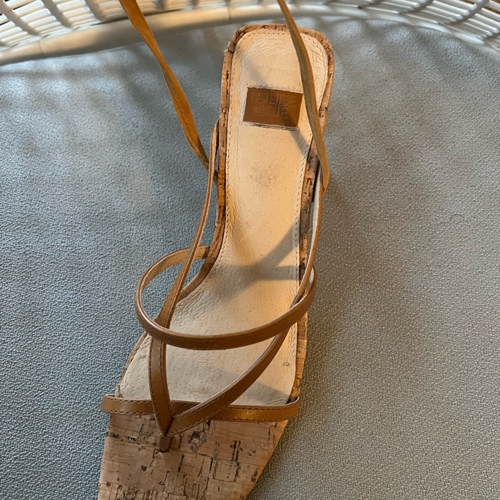 Like New! Louise et Cie Lehana Wrap around Ankle Strap Sandal - SOLD OUT! - Picture 3 of 5